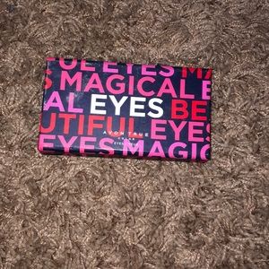 Magical eyeshadow